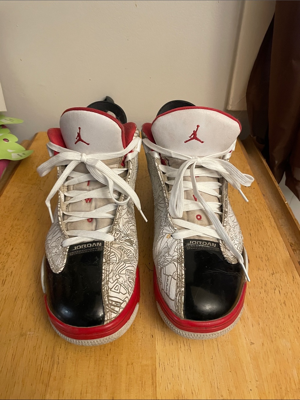 Jordan Kids White, Black & Red Graphic Basketball Sneakers